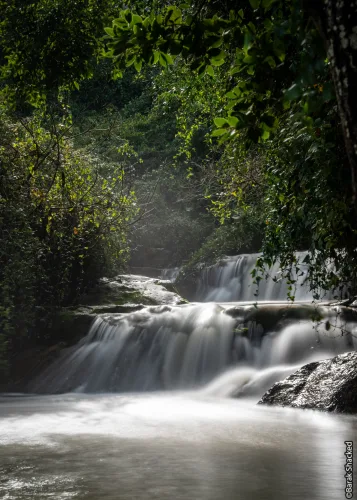 צילום מפל בחשיפה ארוכה עם פילטר